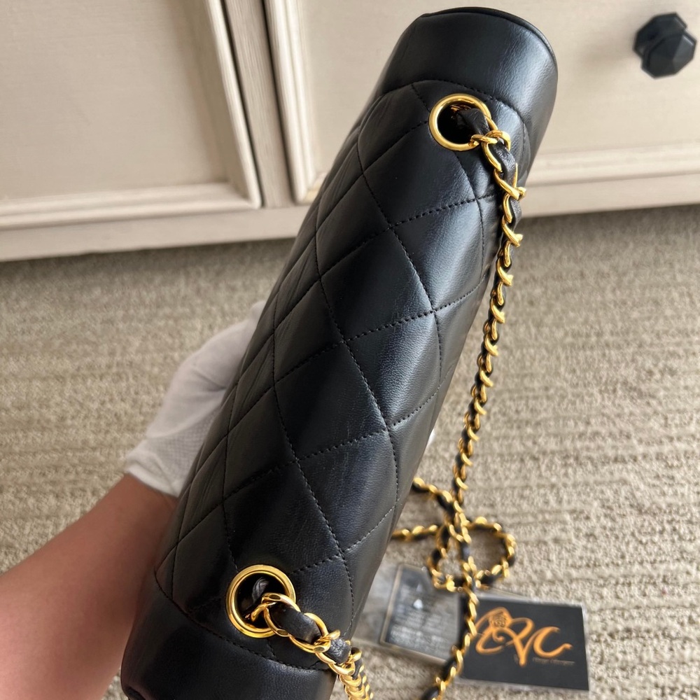 Chanel Black and Gold Crossbody Bag with Quilted Leather - Picture 7 of 17